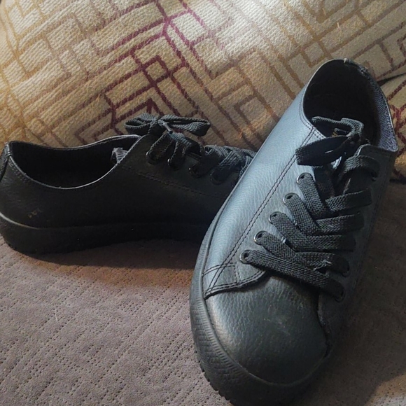 Shoes for Crews Chucks - Picture 1 of 3